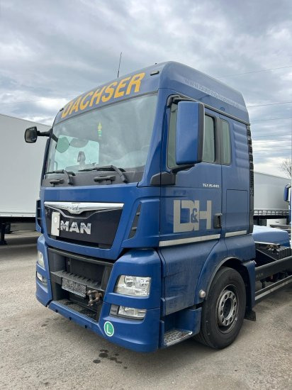 MAN TGX 26.440 XLX 6x2 Liftachse, Euro 6, Retarder, Motorschaden engine damage! - شاحنات الحاويات / جسم علوي قابل للتغيير شاحنة: صورة 3 MAN TGX 26.440 XLX 6x2 Liftachse, Euro 6, Retarder, Motorschaden engine damage! - شاحنات الحاويات / جسم علوي قابل للتغيير شاحنة: صورة 3
