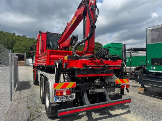 Mercedes-Benz AROCS 3552 963-2F Epsilon M100L86 Kran ? Leistungsstarker Holzladekran mit hoher Reichweite - شاحنة كرين: صورة 3 Mercedes-Benz AROCS 3552 963-2F Epsilon M100L86 Kran ? Leistungsstarker Holzladekran mit hoher Reichweite - شاحنة كرين: صورة 3