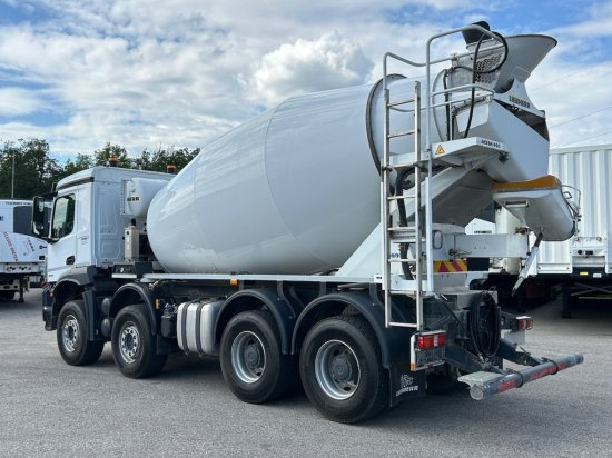 Mercedes-Benz Arocs 3743, 8x4 Betonmischer, Euro 6, 9m³ Liebherr Mischer - شاحنة خلاطة خرسانة: صورة 4 Mercedes-Benz Arocs 3743, 8x4 Betonmischer, Euro 6, 9m³ Liebherr Mischer - شاحنة خلاطة خرسانة: صورة 4