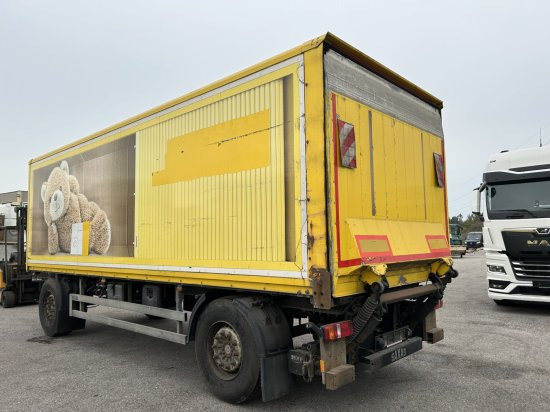 Saxas, Anhängewagen Kofferaufbau mit Hebebühne - مقطورة صندوق مغلق: صورة 4 Saxas, Anhängewagen Kofferaufbau mit Hebebühne - مقطورة صندوق مغلق: صورة 4