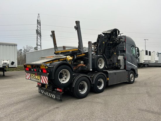 Volvo FH 16 650 6x4 Langholzzug + Doll M2K-9L Nachläufer mit Palfinger Epsilon S260C96, I-Shift, Retarder, - شاحنة قطع الأشجار, شاحنة كرين: صورة 5 Volvo FH 16 650 6x4 Langholzzug + Doll M2K-9L Nachläufer mit Palfinger Epsilon S260C96, I-Shift, Retarder, - شاحنة قطع الأشجار, شاحنة كرين: صورة 5