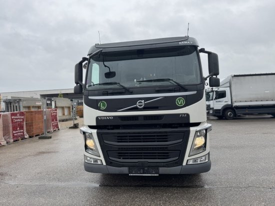 Volvo FM 420, Schlafkabine Koffer mit Ladebordwand - شاحنة مقفلة: صورة 2 Volvo FM 420, Schlafkabine Koffer mit Ladebordwand - شاحنة مقفلة: صورة 2