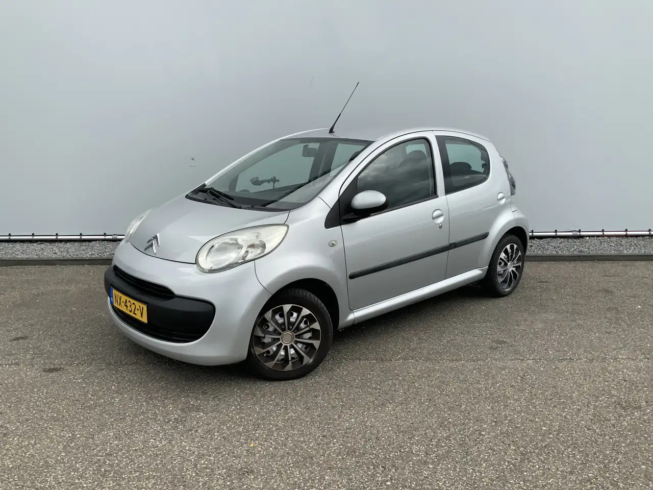 Citroen C1 1.0-12V Ambiance, 4-deurs, Airco. APK: 28-02-2026 - هاتشباك: صورة 1 Citroen C1 1.0-12V Ambiance, 4-deurs, Airco. APK: 28-02-2026 - هاتشباك: صورة 1