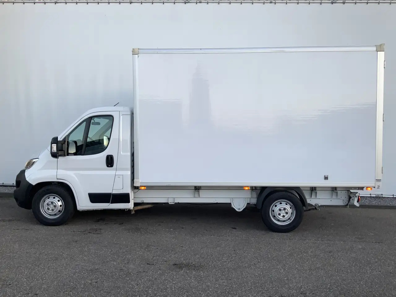Citroen Jumper 2.2 BlueHDi 165 L3 3.5t Meubel bak & Deuren Airco - شاحنة مغلقة الصندوق: صورة 3 Citroen Jumper 2.2 BlueHDi 165 L3 3.5t Meubel bak & Deuren Airco - شاحنة مغلقة الصندوق: صورة 3