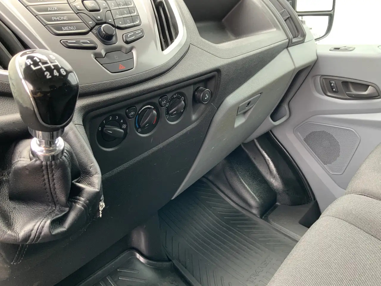 Ford Transit 310 2.2 TDCI L2H2 Trend Airco Cruise Navi 3 Zits I - فان: صورة 5 Ford Transit 310 2.2 TDCI L2H2 Trend Airco Cruise Navi 3 Zits I - فان: صورة 5