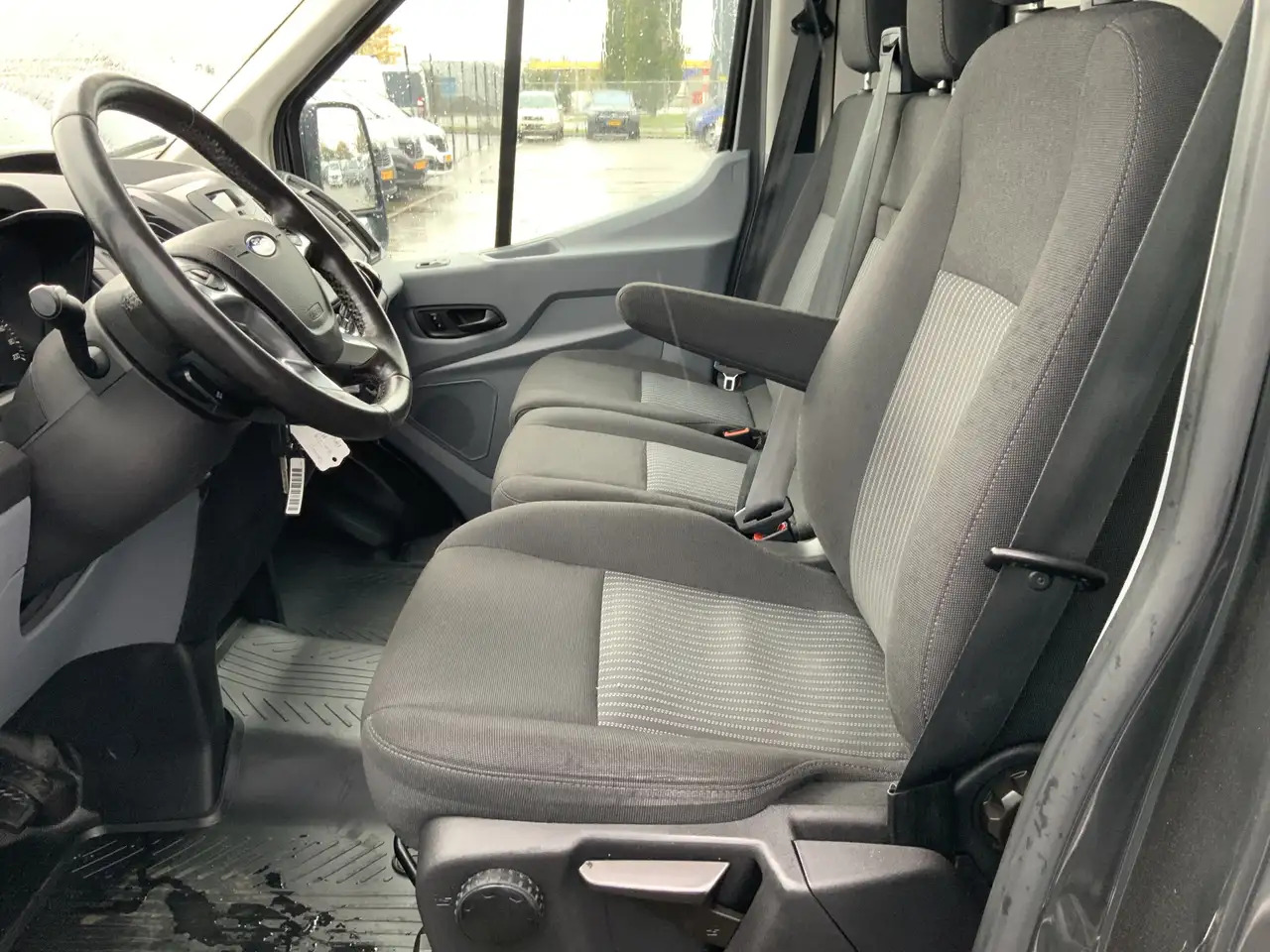فان Ford Transit 330 2.2 TDCI L3H3 Ambiente Airco 3 Zits Euro 5: صورة 10