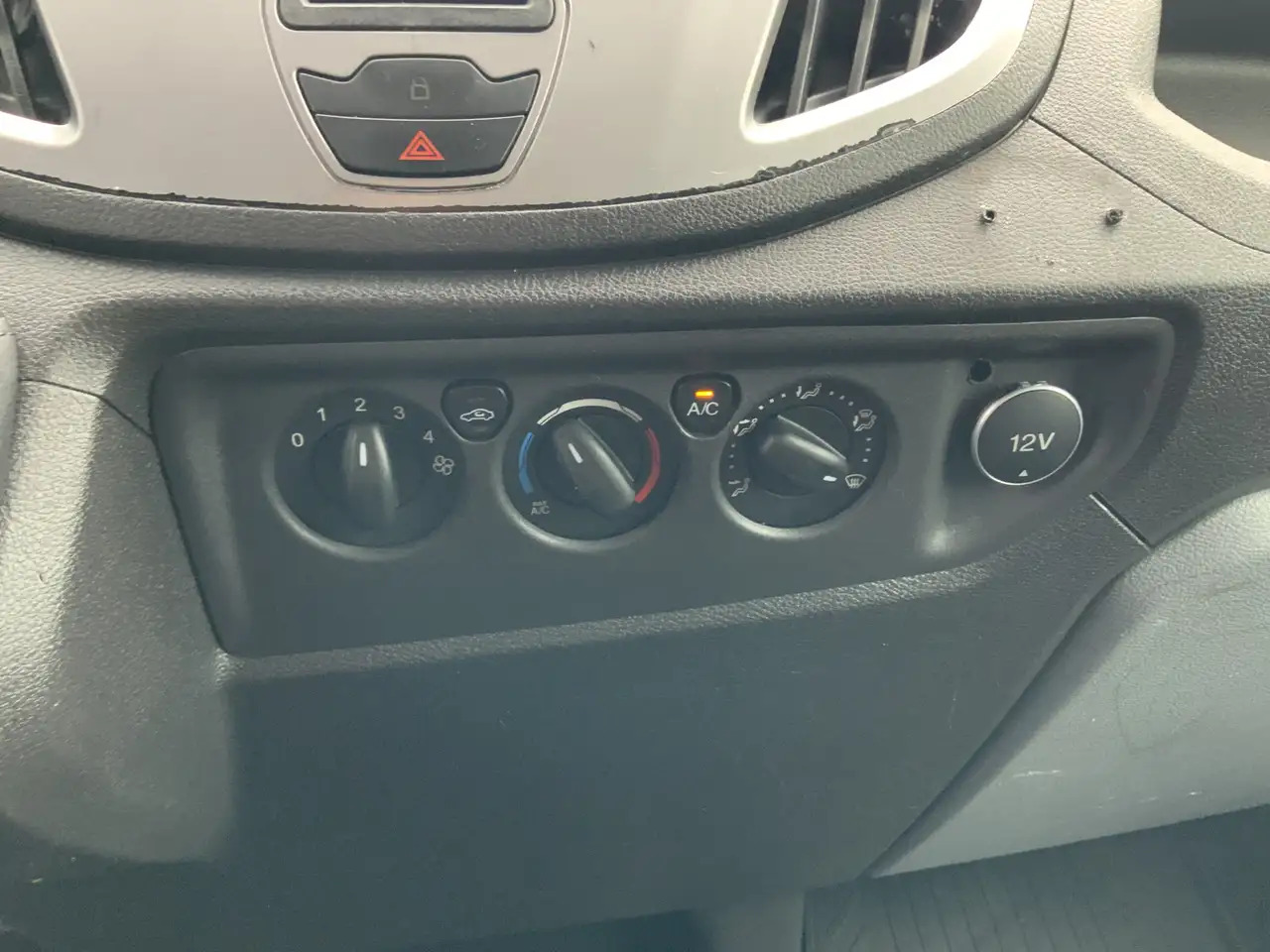 فان Ford Transit 330 2.2 TDCI L3H3 Ambiente Airco 3 Zits Euro 5: صورة 11