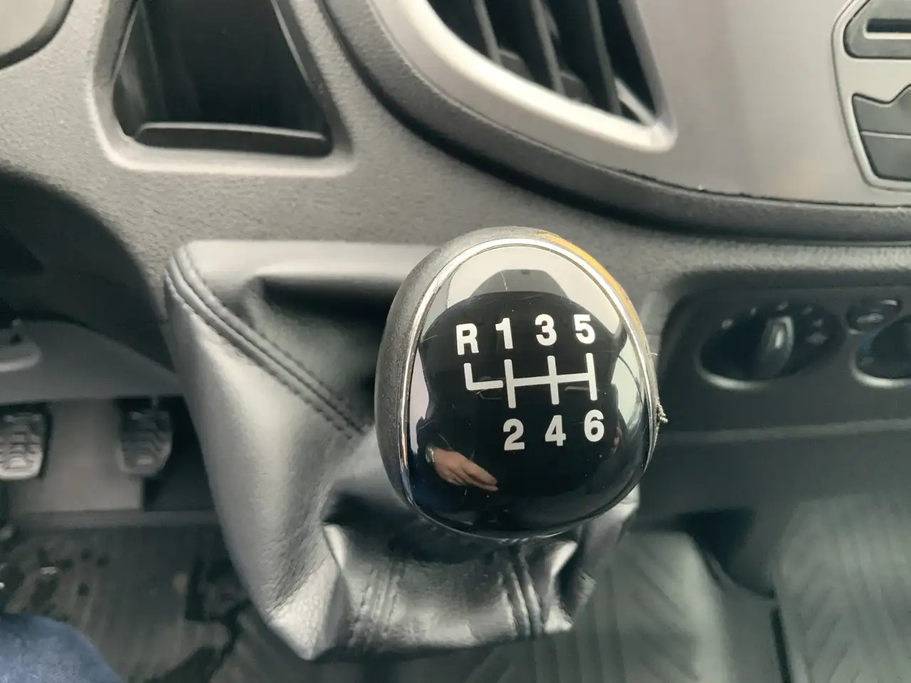 فان Ford Transit 330 2.2 TDCI L3H3 Ambiente Airco 3 Zits Euro 5: صورة 13
