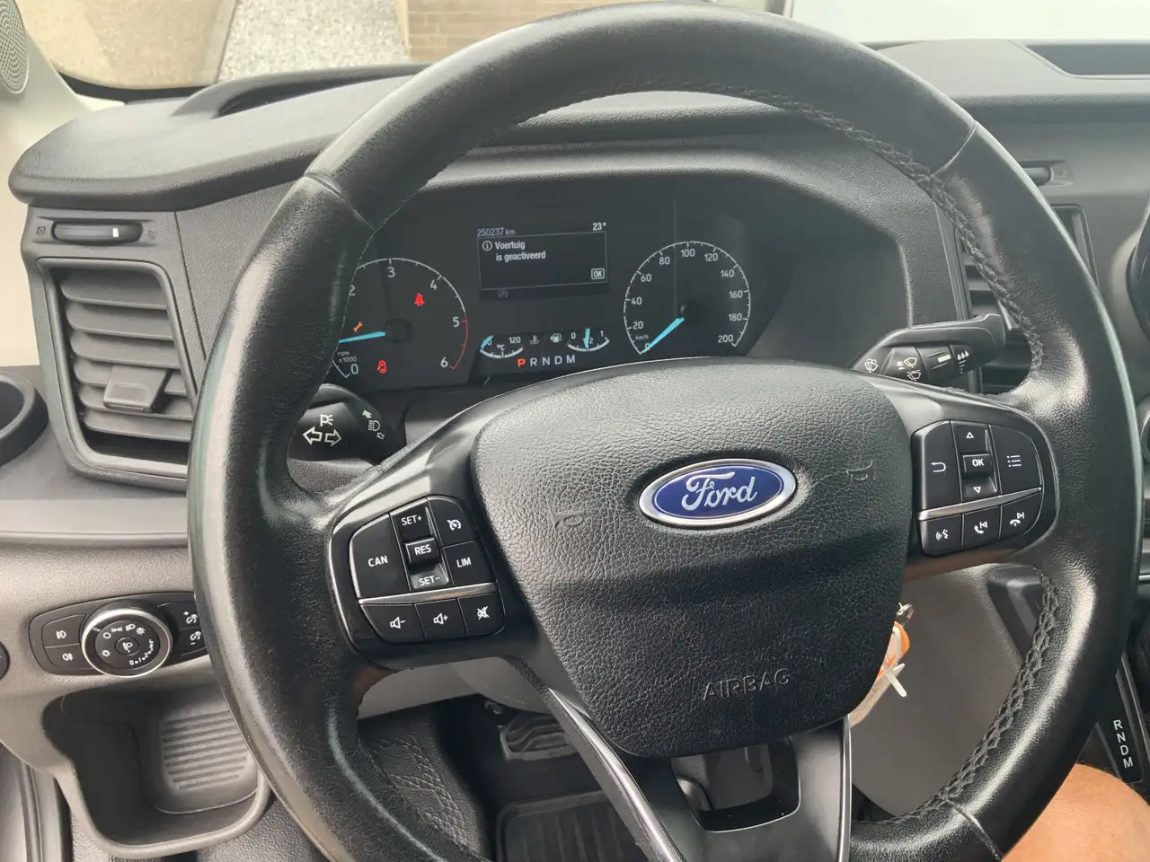 Ford Transit 350 2.0 TDCI L3H2 EXPORT !! Koel vries Automaat Tr - فان: صورة 5 Ford Transit 350 2.0 TDCI L3H2 EXPORT !! Koel vries Automaat Tr - فان: صورة 5