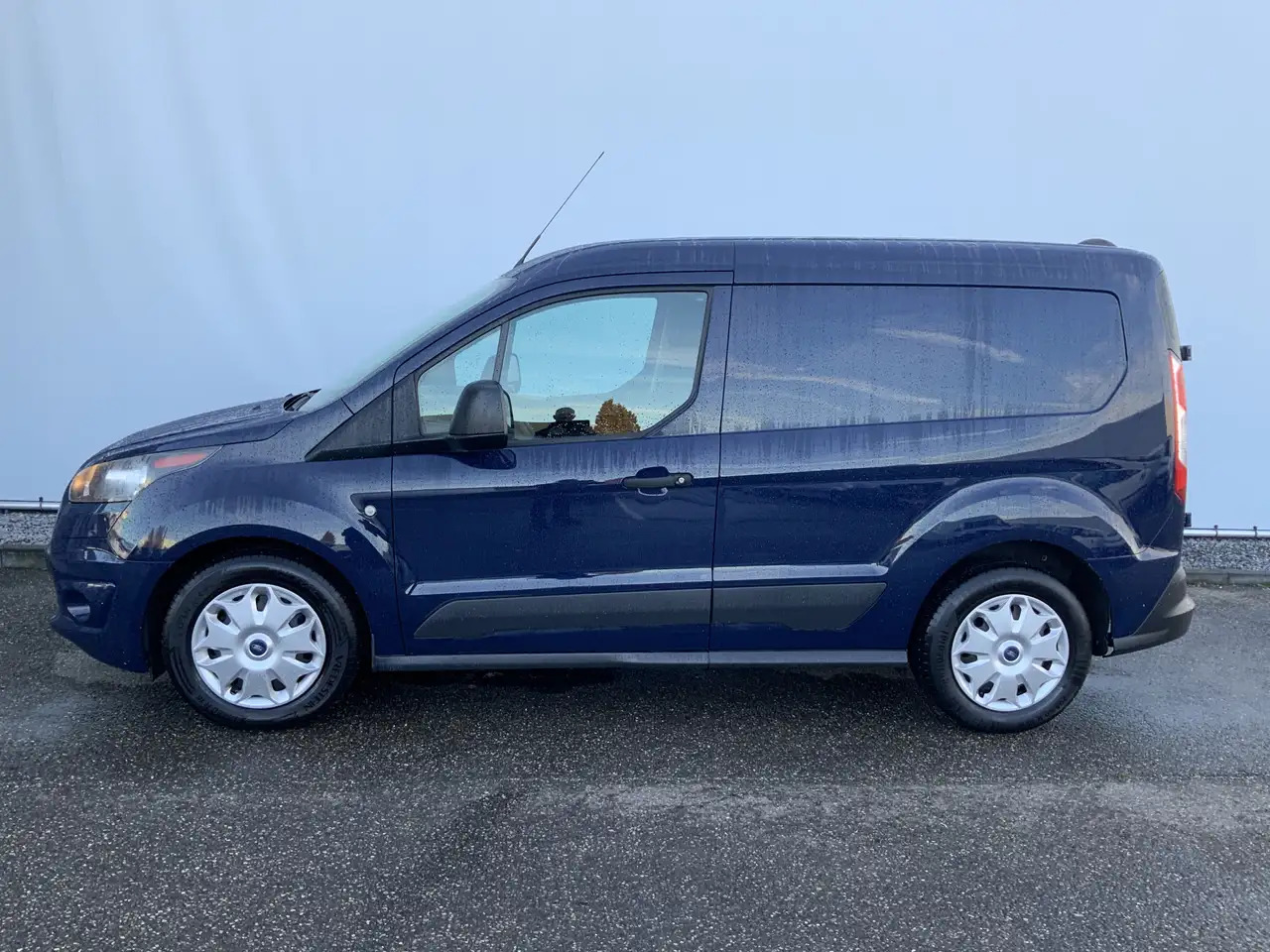 Ford Transit Connect 1.5 TDCI L1 Trend Airco Cruise Trekhaak 1200 kg Ca - فان المدمجة: صورة 3 Ford Transit Connect 1.5 TDCI L1 Trend Airco Cruise Trekhaak 1200 kg Ca - فان المدمجة: صورة 3