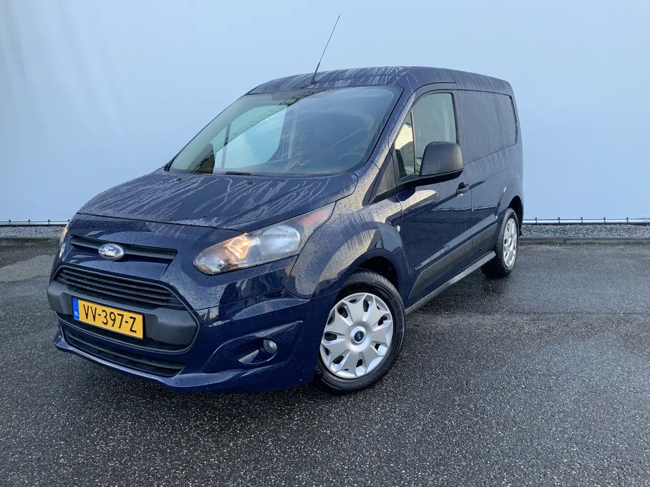 Ford Transit Connect 1.5 TDCI L1 Trend Airco Cruise Trekhaak 1200 kg Eu - فان المدمجة: صورة 1 Ford Transit Connect 1.5 TDCI L1 Trend Airco Cruise Trekhaak 1200 kg Eu - فان المدمجة: صورة 1