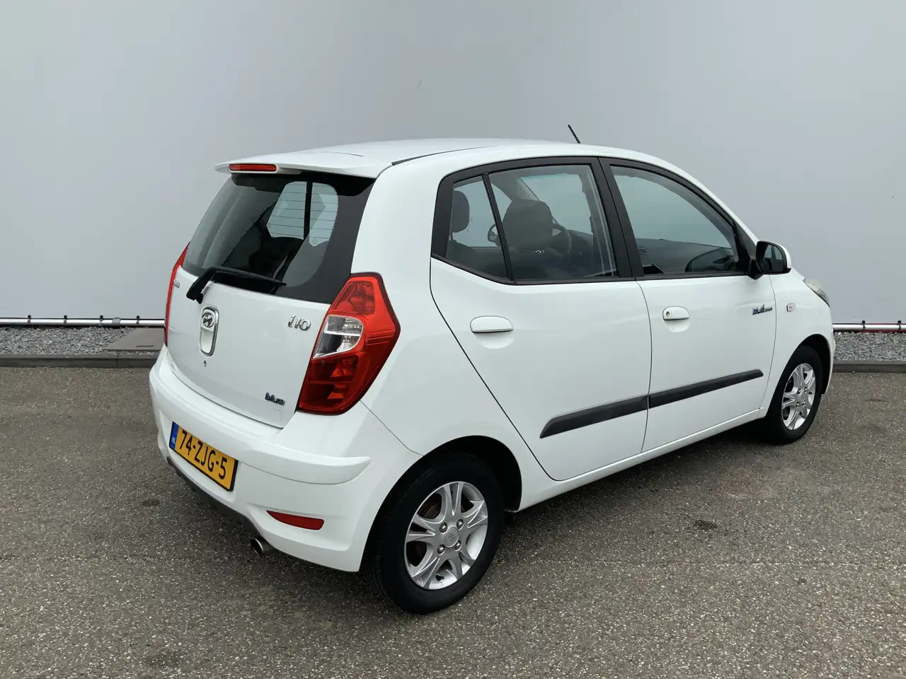 Hyundai i10 1.0 Pro 54083 KM! Airco, Lichtmetalen Wielen! - هاتشباك: صورة 5 Hyundai i10 1.0 Pro 54083 KM! Airco, Lichtmetalen Wielen! - هاتشباك: صورة 5