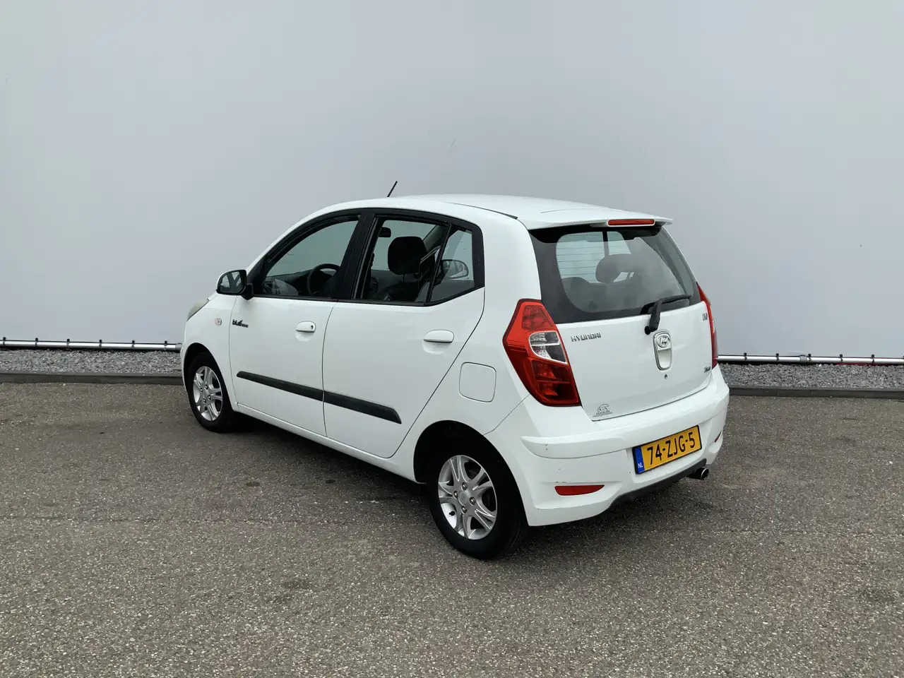 Hyundai i10 1.0 Pro 54083 KM! Airco, Lichtmetalen Wielen! - هاتشباك: صورة 3 Hyundai i10 1.0 Pro 54083 KM! Airco, Lichtmetalen Wielen! - هاتشباك: صورة 3