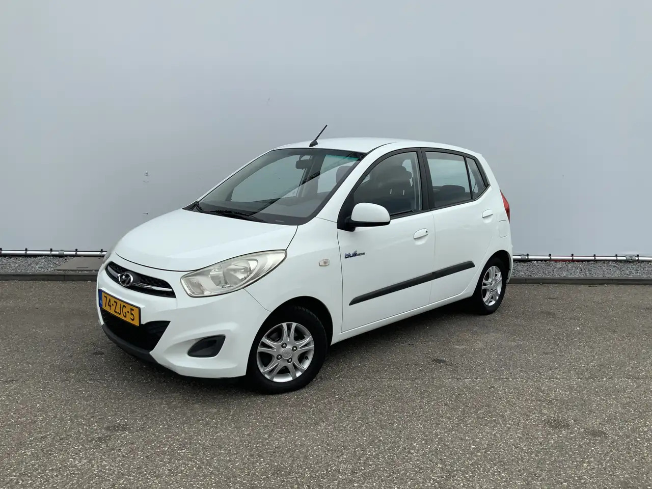 Hyundai i10 1.0 Pro 54083 KM! Airco, Lichtmetalen Wielen! - هاتشباك: صورة 1 Hyundai i10 1.0 Pro 54083 KM! Airco, Lichtmetalen Wielen! - هاتشباك: صورة 1