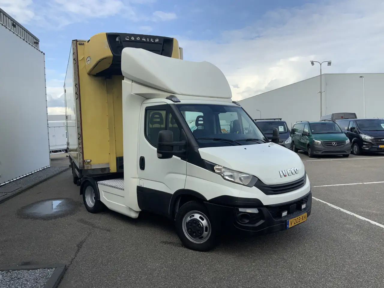 Iveco 40C18 B.E Trekker & Koel Trailer & Laadklep Bakmaa - شاحنة جرار صغيرة, نصف مقطورة مُبرِّدة: صورة 3 Iveco 40C18 B.E Trekker & Koel Trailer & Laadklep Bakmaa - شاحنة جرار صغيرة, نصف مقطورة مُبرِّدة: صورة 3