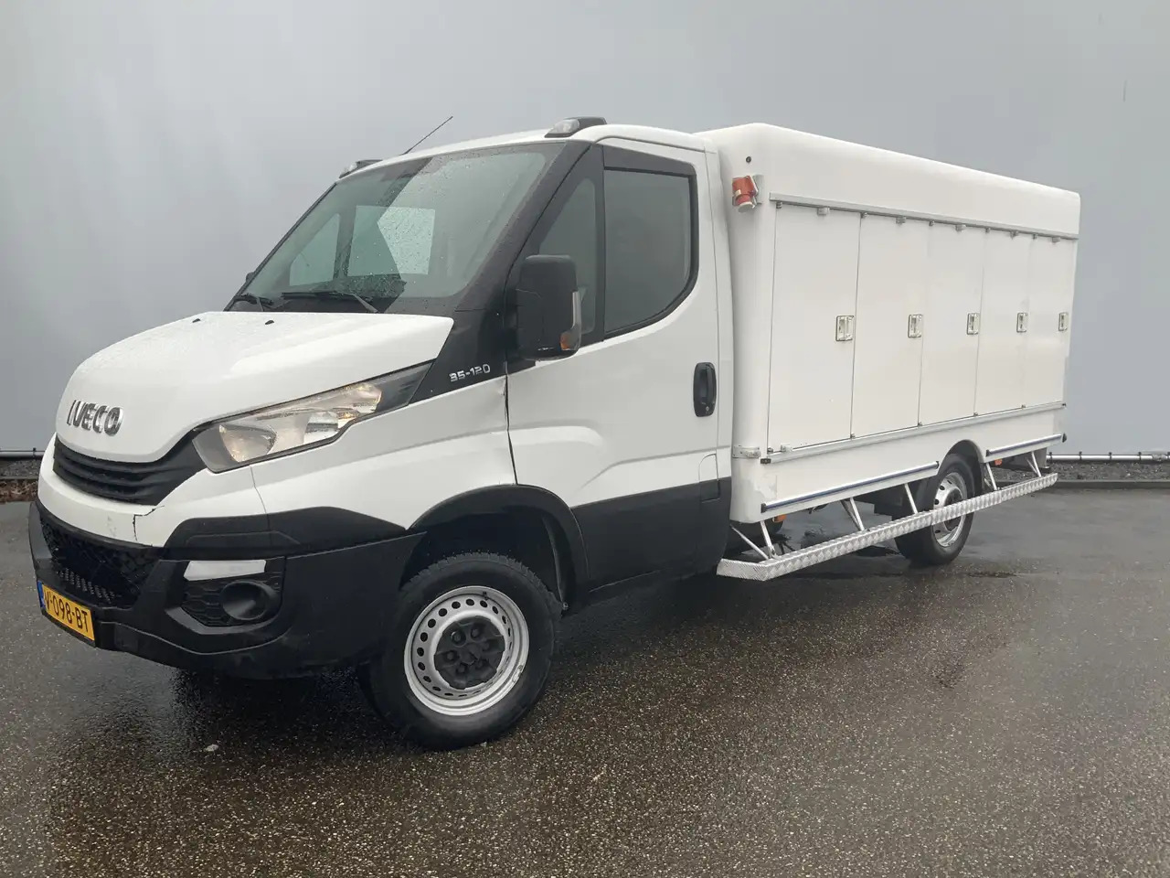 Iveco Daily 35S12 2.3 345 VriesAuto 10 deuren _40 gr onder 0, - شاحنة مُبرّدة للتوصيل: صورة 1 Iveco Daily 35S12 2.3 345 VriesAuto 10 deuren _40 gr onder 0, - شاحنة مُبرّدة للتوصيل: صورة 1