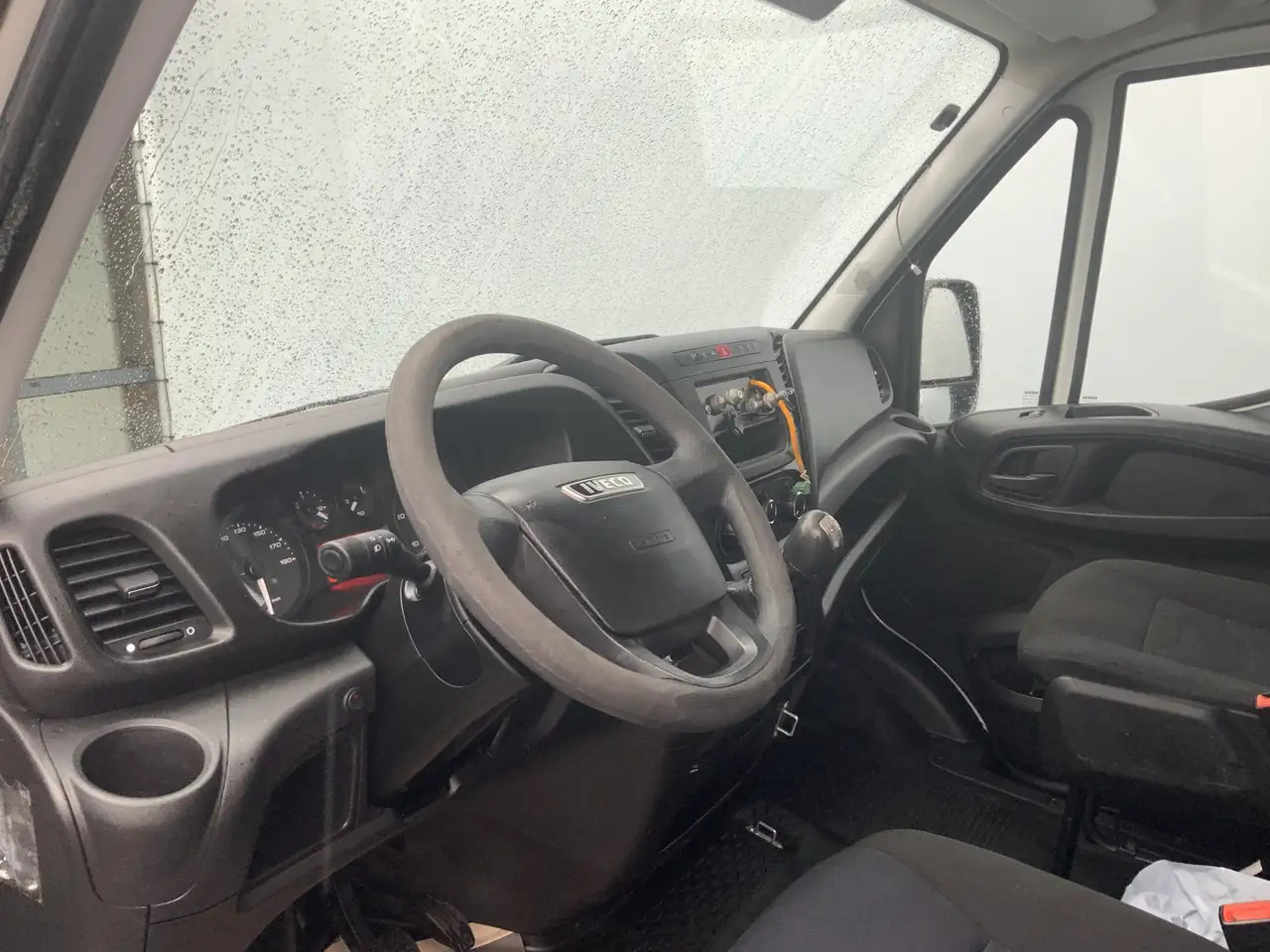 Iveco Daily 35S12 2.3 345 VriesAuto 10 deuren _40 gr onder 0, - شاحنة مُبرّدة للتوصيل: صورة 4 Iveco Daily 35S12 2.3 345 VriesAuto 10 deuren _40 gr onder 0, - شاحنة مُبرّدة للتوصيل: صورة 4