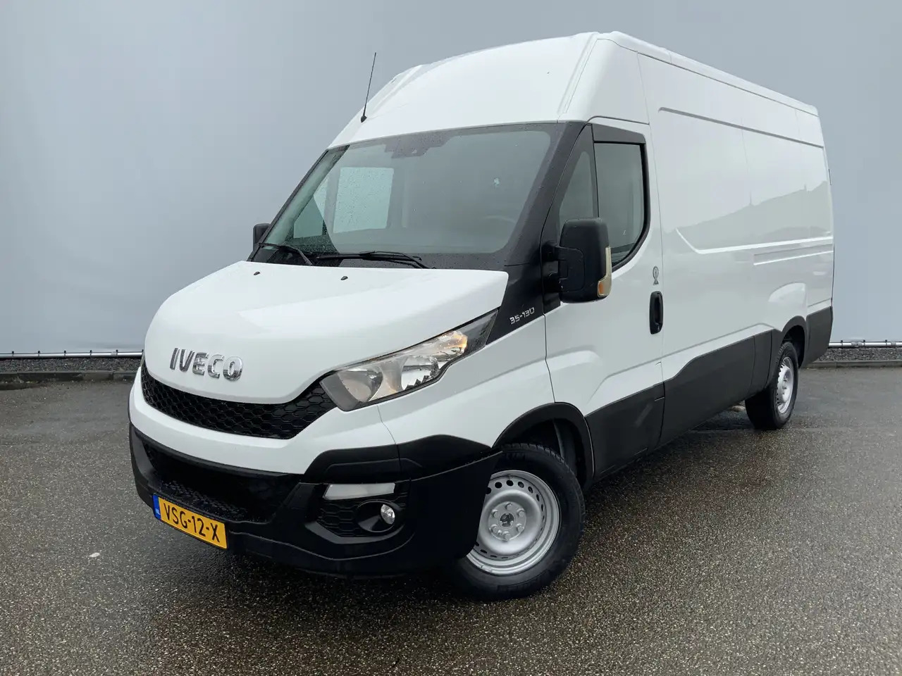 Iveco Daily 35S13V 2.3 352 H2 L3 Airco 3 Zits Opstap Euro 5 - فان: صورة 1 Iveco Daily 35S13V 2.3 352 H2 L3 Airco 3 Zits Opstap Euro 5 - فان: صورة 1