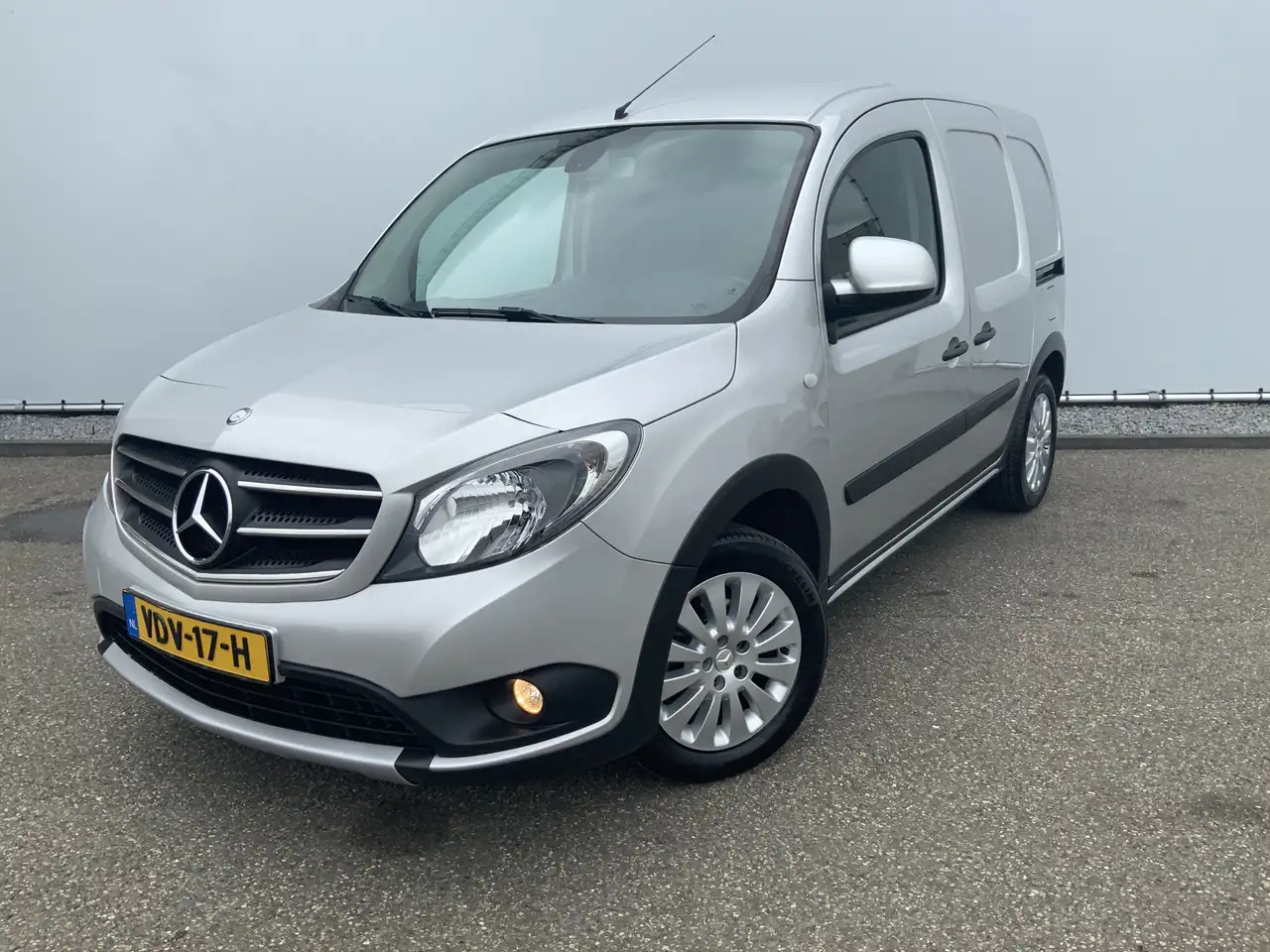 Mercedes-Benz Citan 109 CDI BlueEFFICIENCY Airco Dub Schuifdeur Cruise - فان المدمجة: صورة 1 Mercedes-Benz Citan 109 CDI BlueEFFICIENCY Airco Dub Schuifdeur Cruise - فان المدمجة: صورة 1