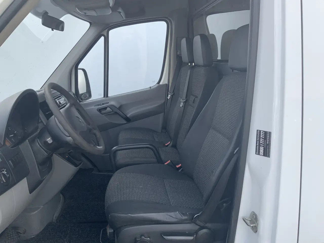 Mercedes-Benz Sprinter 211 2.2 CDI 366 L2 H1 Automaat 3 Zits Side Bar Tre - فان: صورة 4 Mercedes-Benz Sprinter 211 2.2 CDI 366 L2 H1 Automaat 3 Zits Side Bar Tre - فان: صورة 4