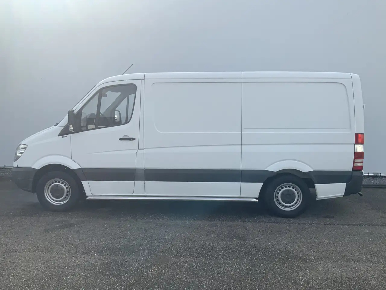 Mercedes-Benz Sprinter 211 2.2 CDI 366 L2 H1 Automaat 3 Zits Side Bar Tre - فان: صورة 3 Mercedes-Benz Sprinter 211 2.2 CDI 366 L2 H1 Automaat 3 Zits Side Bar Tre - فان: صورة 3