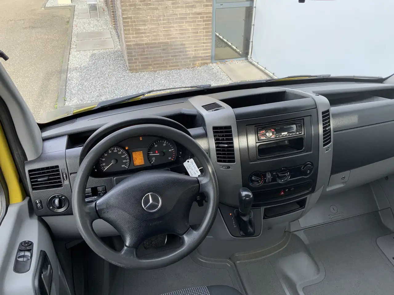 Mercedes-Benz Sprinter 213 2.2 CDI 325 Automaat DubCab Pick Up 5 Zits Tre - شاحنة مفتوحة, الشاحنات الصغيرة كابينة مزدوجة: صورة 5 Mercedes-Benz Sprinter 213 2.2 CDI 325 Automaat DubCab Pick Up 5 Zits Tre - شاحنة مفتوحة, الشاحنات الصغيرة كابينة مزدوجة: صورة 5