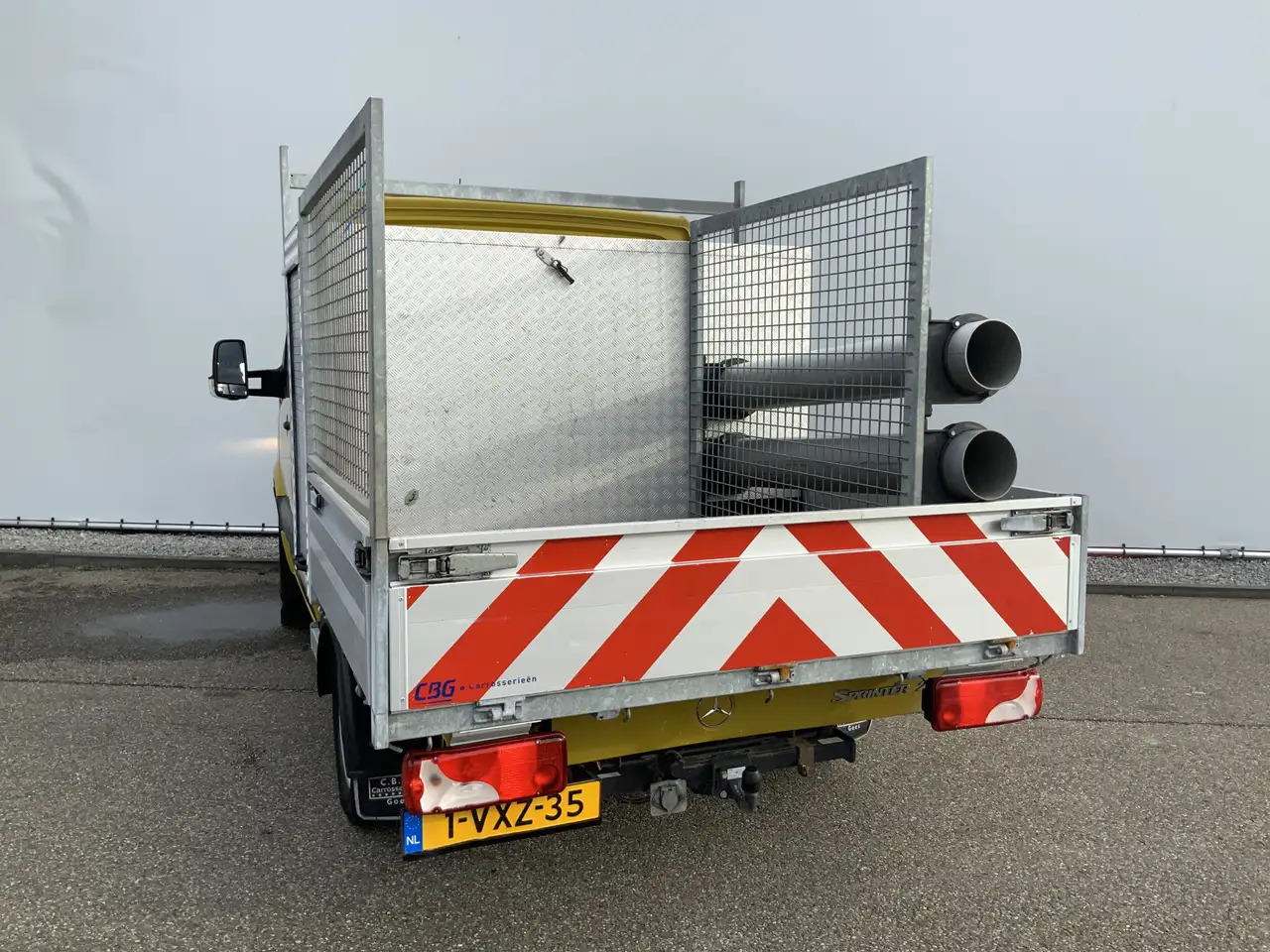 Mercedes-Benz Sprinter 213 2.2 CDI 325 Automaat DubCab Pick Up 5 Zits Tre - شاحنة مفتوحة, الشاحنات الصغيرة كابينة مزدوجة: صورة 2 Mercedes-Benz Sprinter 213 2.2 CDI 325 Automaat DubCab Pick Up 5 Zits Tre - شاحنة مفتوحة, الشاحنات الصغيرة كابينة مزدوجة: صورة 2