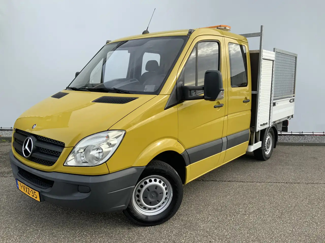 Mercedes-Benz Sprinter 213 2.2 CDI 325 Automaat DubCab Pick Up 5 Zits Tre - شاحنة مفتوحة, الشاحنات الصغيرة كابينة مزدوجة: صورة 1 Mercedes-Benz Sprinter 213 2.2 CDI 325 Automaat DubCab Pick Up 5 Zits Tre - شاحنة مفتوحة, الشاحنات الصغيرة كابينة مزدوجة: صورة 1