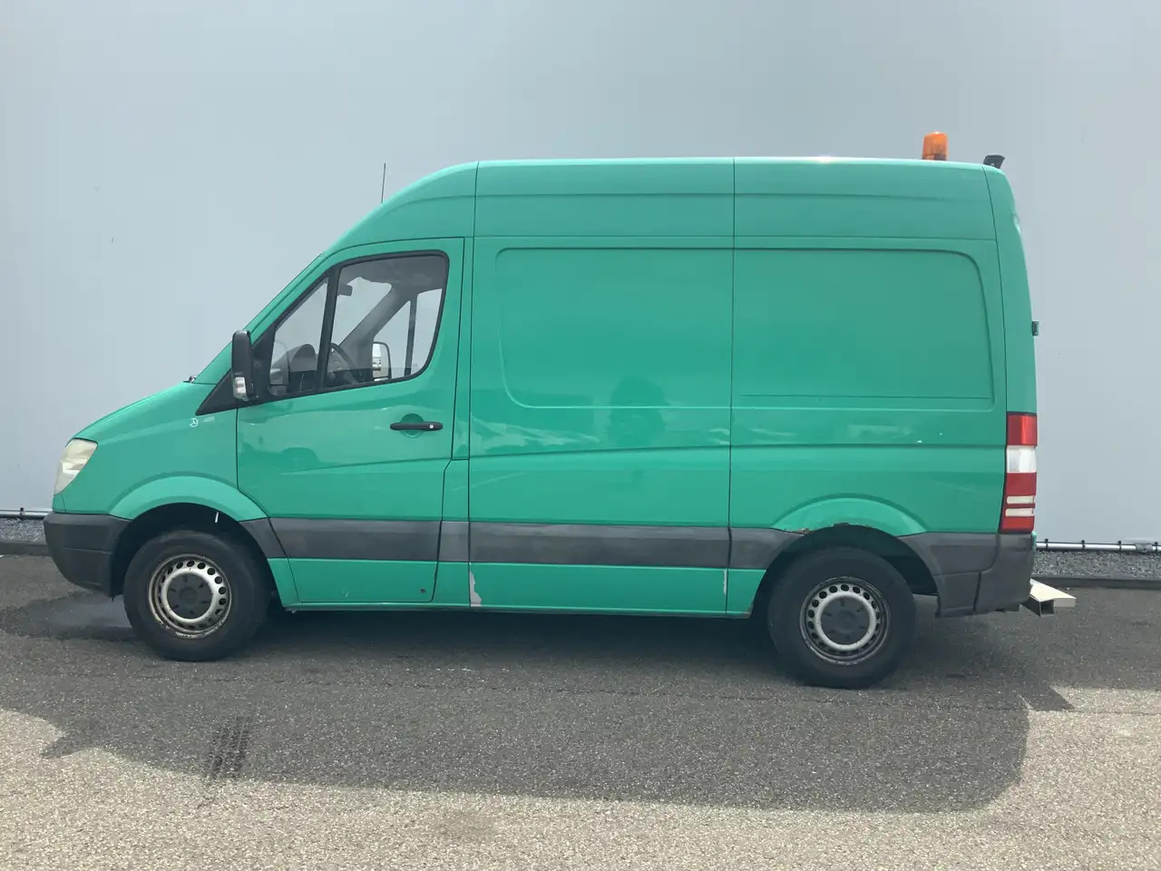 Mercedes-Benz Sprinter 311 2.2 CDI 325 H2 L1 Zits 3 Trekhaak 2800 kg & Op - فان المدمجة: صورة 3 Mercedes-Benz Sprinter 311 2.2 CDI 325 H2 L1 Zits 3 Trekhaak 2800 kg & Op - فان المدمجة: صورة 3