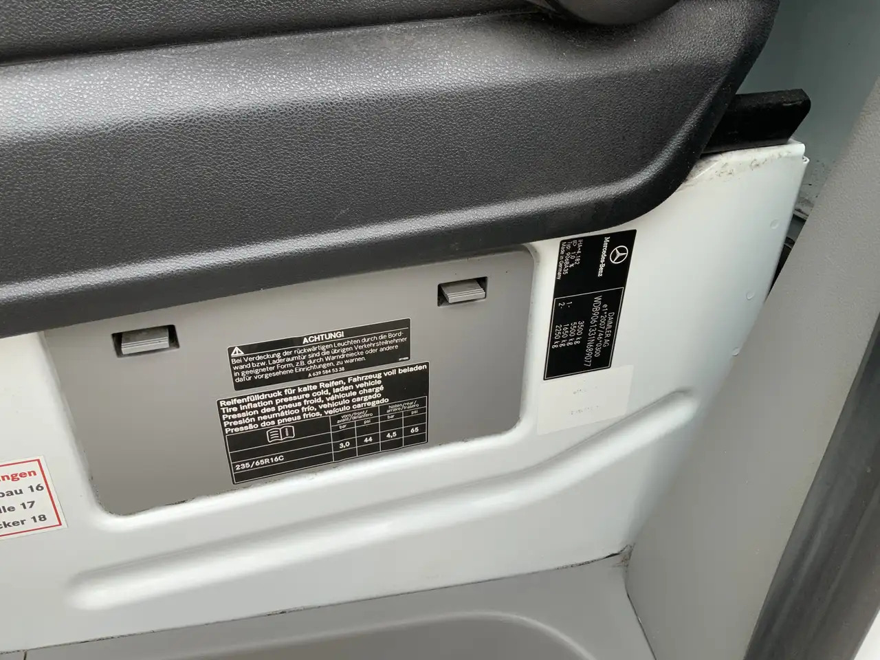 Mercedes-Benz Sprinter 311 2.2 CDI 366 40 gr _0 ijswagen 10 Deuren Euro 6 - شاحنة مُبرّدة للتوصيل: صورة 5 Mercedes-Benz Sprinter 311 2.2 CDI 366 40 gr _0 ijswagen 10 Deuren Euro 6 - شاحنة مُبرّدة للتوصيل: صورة 5