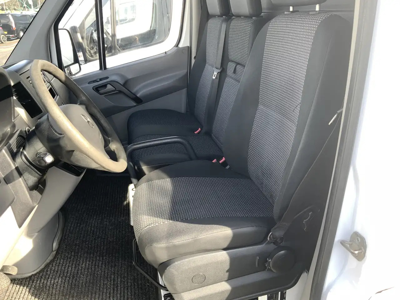 Mercedes-Benz Sprinter 311 2.2 CDI 366 L2H1 Automaat 3 Zits Trekaak 2800k - فان: صورة 3 Mercedes-Benz Sprinter 311 2.2 CDI 366 L2H1 Automaat 3 Zits Trekaak 2800k - فان: صورة 3