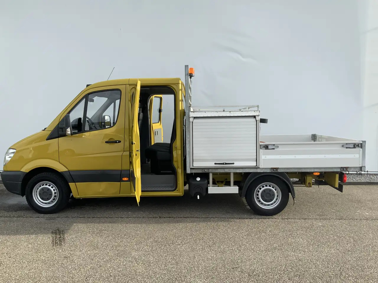 Mercedes-Benz Sprinter 313 2.2 CDI 366 Automaat DubCab Pick Up 5 Zits Tre - شاحنة مفتوحة, الشاحنات الصغيرة كابينة مزدوجة: صورة 4 Mercedes-Benz Sprinter 313 2.2 CDI 366 Automaat DubCab Pick Up 5 Zits Tre - شاحنة مفتوحة, الشاحنات الصغيرة كابينة مزدوجة: صورة 4