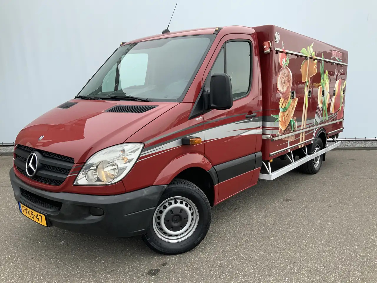 Mercedes-Benz Sprinter 313 2.2 CDI 366 vries 40 gr 0nder 0 deuren 10 Euro - شاحنة مُبرّدة للتوصيل: صورة 1 Mercedes-Benz Sprinter 313 2.2 CDI 366 vries 40 gr 0nder 0 deuren 10 Euro - شاحنة مُبرّدة للتوصيل: صورة 1