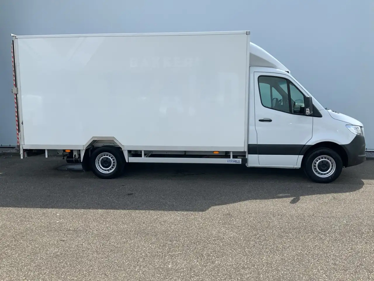 Mercedes-Benz Sprinter 314 2.2 CDI 432 Automaat Meubelbak & Klep Veer Air - شاحنة مغلقة الصندوق: صورة 3 Mercedes-Benz Sprinter 314 2.2 CDI 432 Automaat Meubelbak & Klep Veer Air - شاحنة مغلقة الصندوق: صورة 3
