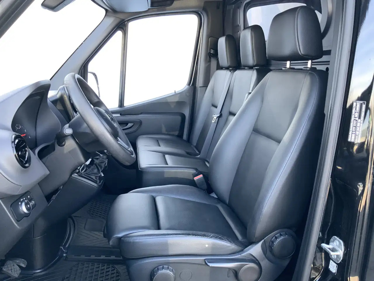 Mercedes-Benz Sprinter 314 2.2 CDI L2H2 Airco Navi 3 Zits Leer Opstap & T - فان: صورة 4 Mercedes-Benz Sprinter 314 2.2 CDI L2H2 Airco Navi 3 Zits Leer Opstap & T - فان: صورة 4