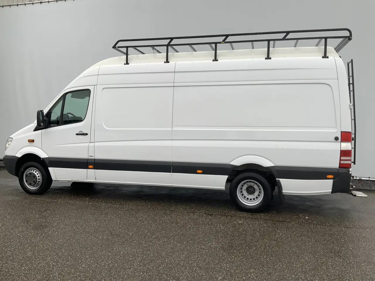 Mercedes-Benz Sprinter 516 2.2 CDI 432LExtra Hoog Maxi Automaat Dub Lucht - فان: صورة 3 Mercedes-Benz Sprinter 516 2.2 CDI 432LExtra Hoog Maxi Automaat Dub Lucht - فان: صورة 3