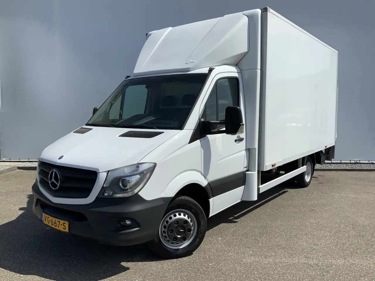 Mercedes-Benz Sprinter 519 3.0 CDI 432LAutomaat 6 Cilinder Meubelbak&Lift - شاحنة مغلقة الصندوق: صورة 1 Mercedes-Benz Sprinter 519 3.0 CDI 432LAutomaat 6 Cilinder Meubelbak&Lift - شاحنة مغلقة الصندوق: صورة 1