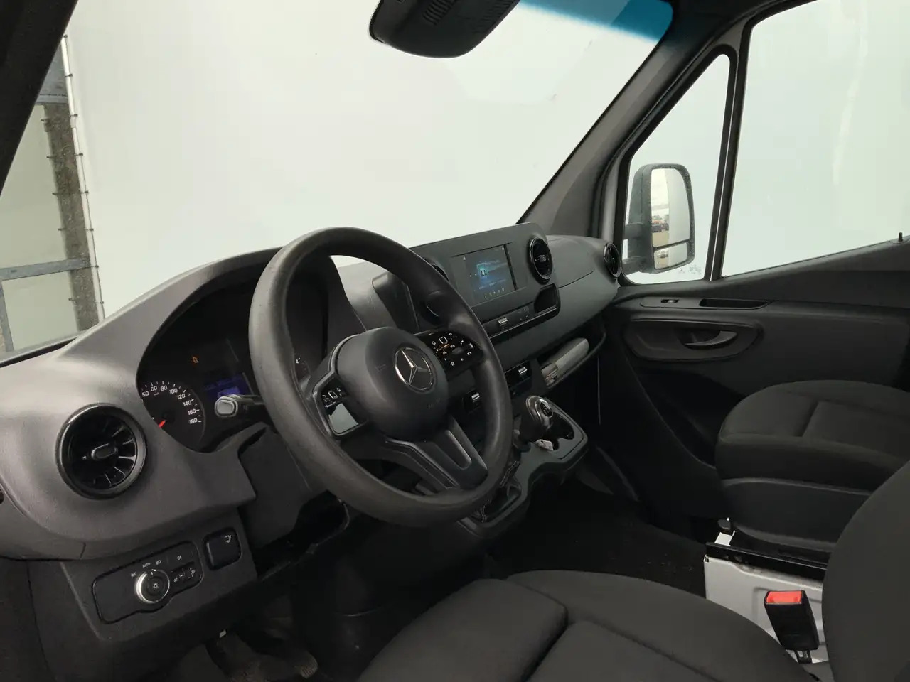 Mercedes-Benz Sprinter MARGE !!!! 314 2.2 CDI Meubelbak&Lift & Zijdeur Ai - شاحنة مغلقة الصندوق: صورة 5 Mercedes-Benz Sprinter MARGE !!!! 314 2.2 CDI Meubelbak&Lift & Zijdeur Ai - شاحنة مغلقة الصندوق: صورة 5
