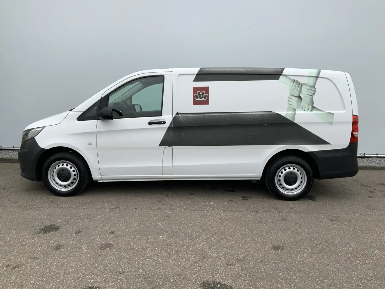 Mercedes-Benz Vito 111 CDI Functional Airco Trekhaak 2000 kg (Schades - فان: صورة 3 Mercedes-Benz Vito 111 CDI Functional Airco Trekhaak 2000 kg (Schades - فان: صورة 3