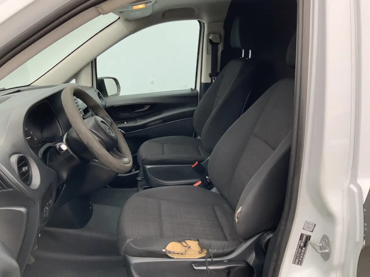 Mercedes-Benz Vito 111 CDI Functional Airco Trekhaak 2000 kg (Schades - فان: صورة 4 Mercedes-Benz Vito 111 CDI Functional Airco Trekhaak 2000 kg (Schades - فان: صورة 4