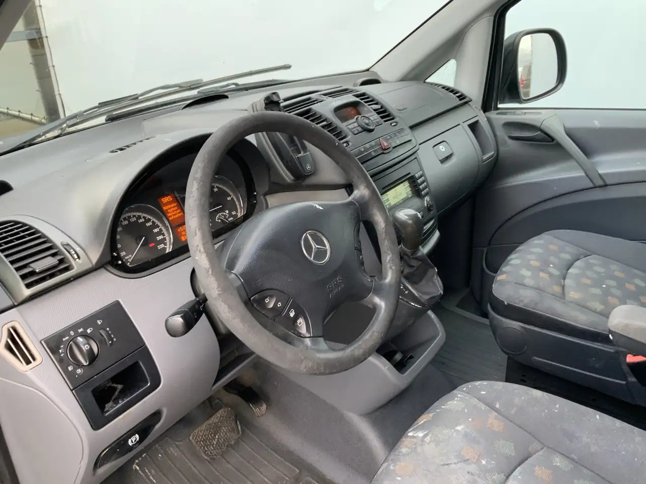 Mercedes-Benz Vito 120 CDI 3.0 V6 Dubb.Cab Autom. 5 Zits Airco Alu Ve - الشاحنات الصغيرة كابينة مزدوجة: صورة 5 Mercedes-Benz Vito 120 CDI 3.0 V6 Dubb.Cab Autom. 5 Zits Airco Alu Ve - الشاحنات الصغيرة كابينة مزدوجة: صورة 5