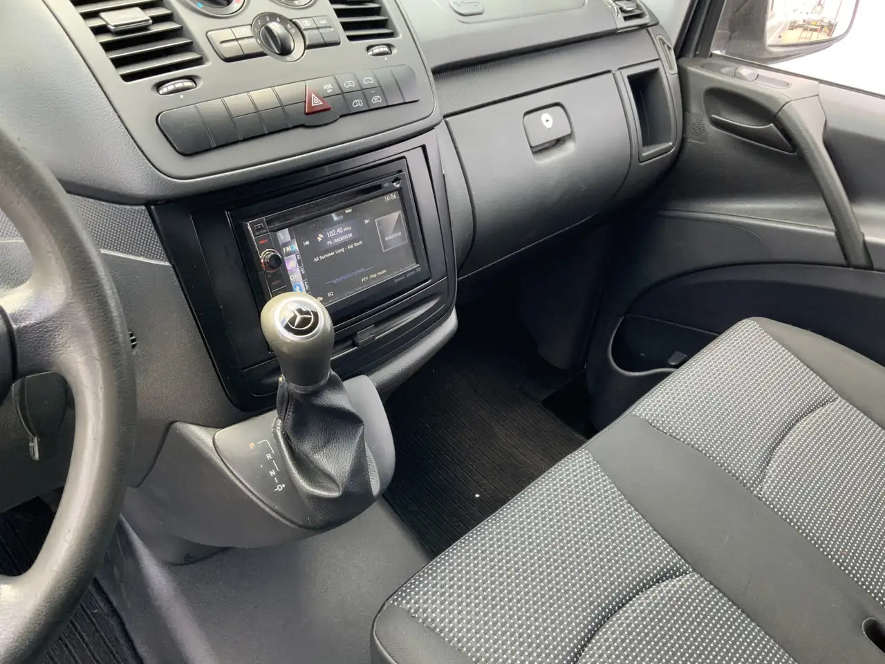 Mercedes-Benz Vito 122 CDI Automaat Koel Auto werkt 100 % 0.gr Airco - شاحنة مُبرّدة للتوصيل: صورة 5 Mercedes-Benz Vito 122 CDI Automaat Koel Auto werkt 100 % 0.gr Airco - شاحنة مُبرّدة للتوصيل: صورة 5