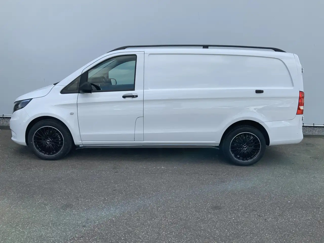 Mercedes-Benz Vito Automaat 116 CDI Lang 2 Airco Cruise 3 Zits Alu Ve - فان: صورة 3 Mercedes-Benz Vito Automaat 116 CDI Lang 2 Airco Cruise 3 Zits Alu Ve - فان: صورة 3