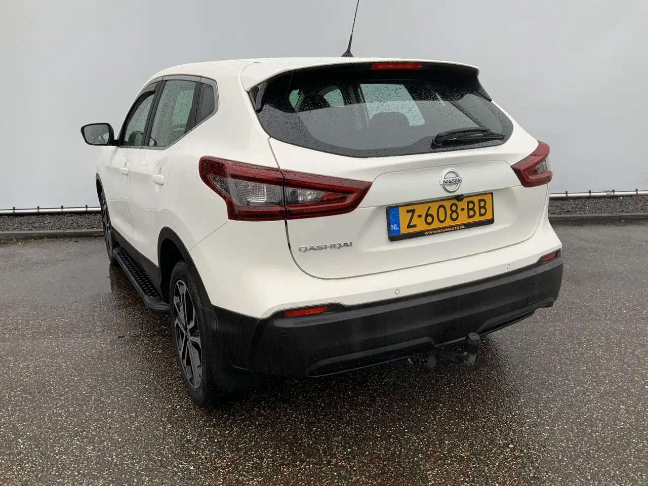 Nissan Qashqai 1.3 DIG-T Visia A SUV Airco Cruise Groot Scherm Na - سيارة دفع رباعي: صورة 3 Nissan Qashqai 1.3 DIG-T Visia A SUV Airco Cruise Groot Scherm Na - سيارة دفع رباعي: صورة 3