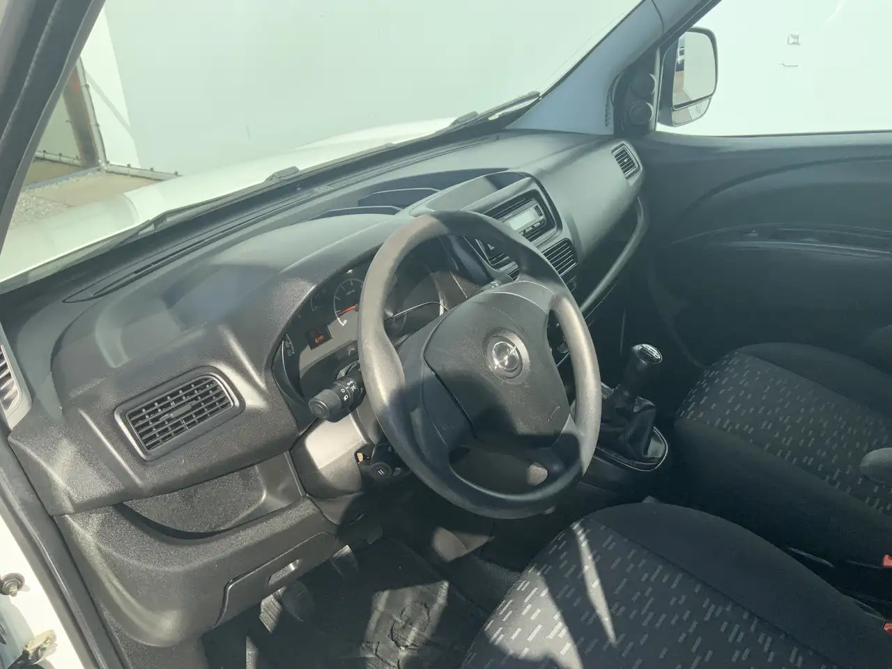 Opel Combo 1.3 CDTi L1H1 EXPORT ecoFLEX Edition Airco Trekhaa - فان المدمجة: صورة 5 Opel Combo 1.3 CDTi L1H1 EXPORT ecoFLEX Edition Airco Trekhaa - فان المدمجة: صورة 5