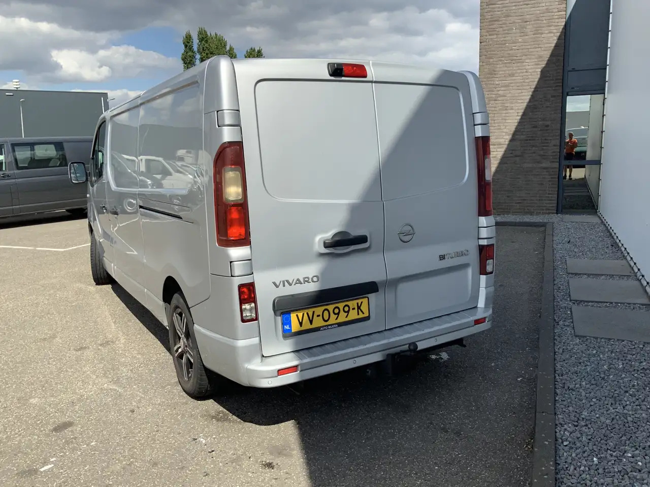 Opel Vivaro 1.6 CDTI L2H1 Sport EcoFlex (MOTOR DEFECT !!!!)Air - فان: صورة 3 Opel Vivaro 1.6 CDTI L2H1 Sport EcoFlex (MOTOR DEFECT !!!!)Air - فان: صورة 3