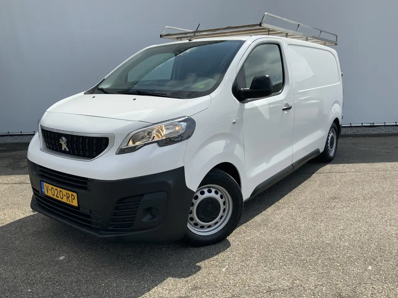 Peugeot Expert glazenwasser 226S 1.6 BlueHDI 115 Inbouw 530 liter - فان: صورة 1 Peugeot Expert glazenwasser 226S 1.6 BlueHDI 115 Inbouw 530 liter - فان: صورة 1