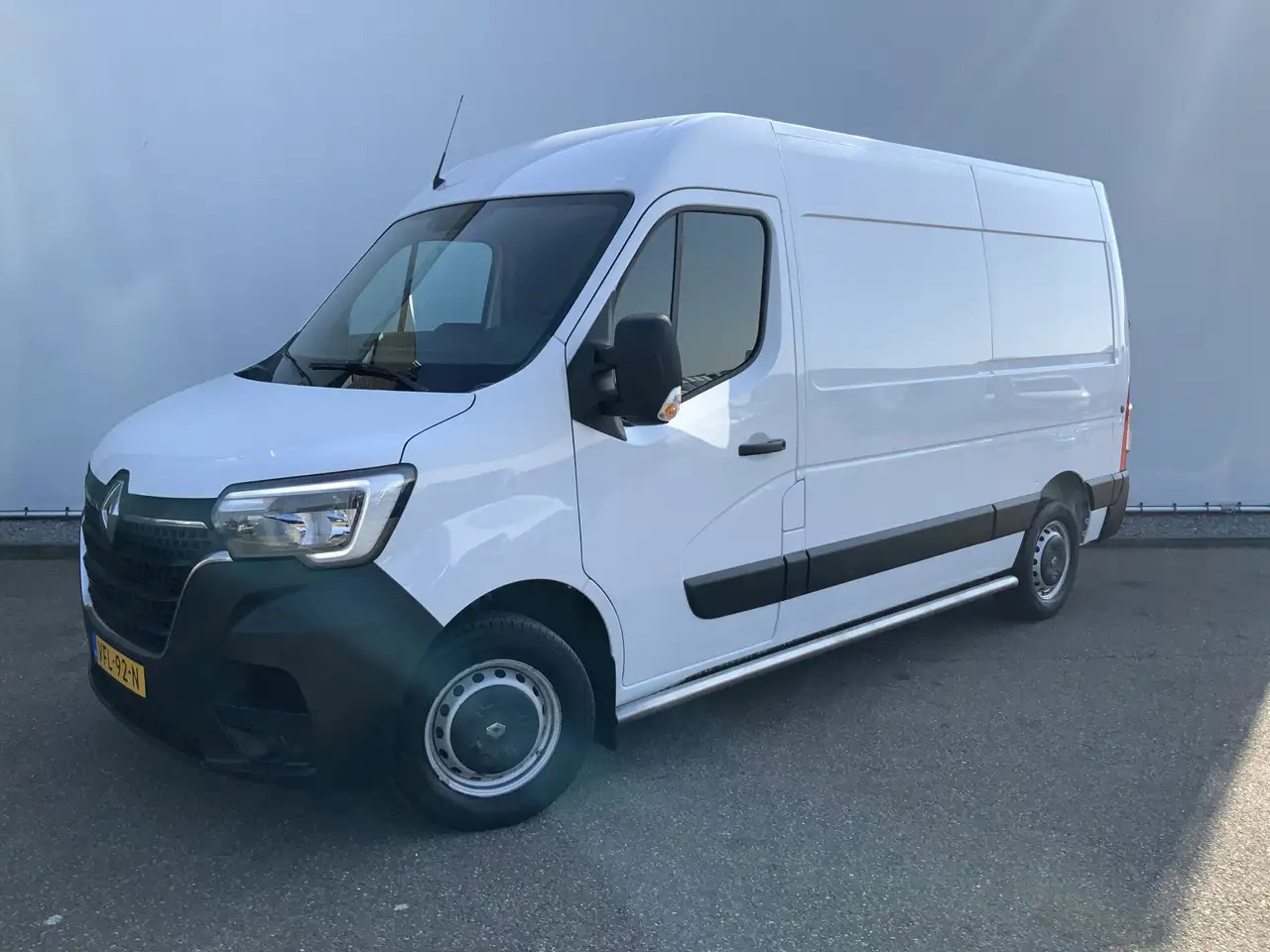 Renault Master T35 2.3 dCi 135 L2H2 Airco Cruise Navi Side Bar Ca - فان: صورة 1 Renault Master T35 2.3 dCi 135 L2H2 Airco Cruise Navi Side Bar Ca - فان: صورة 1