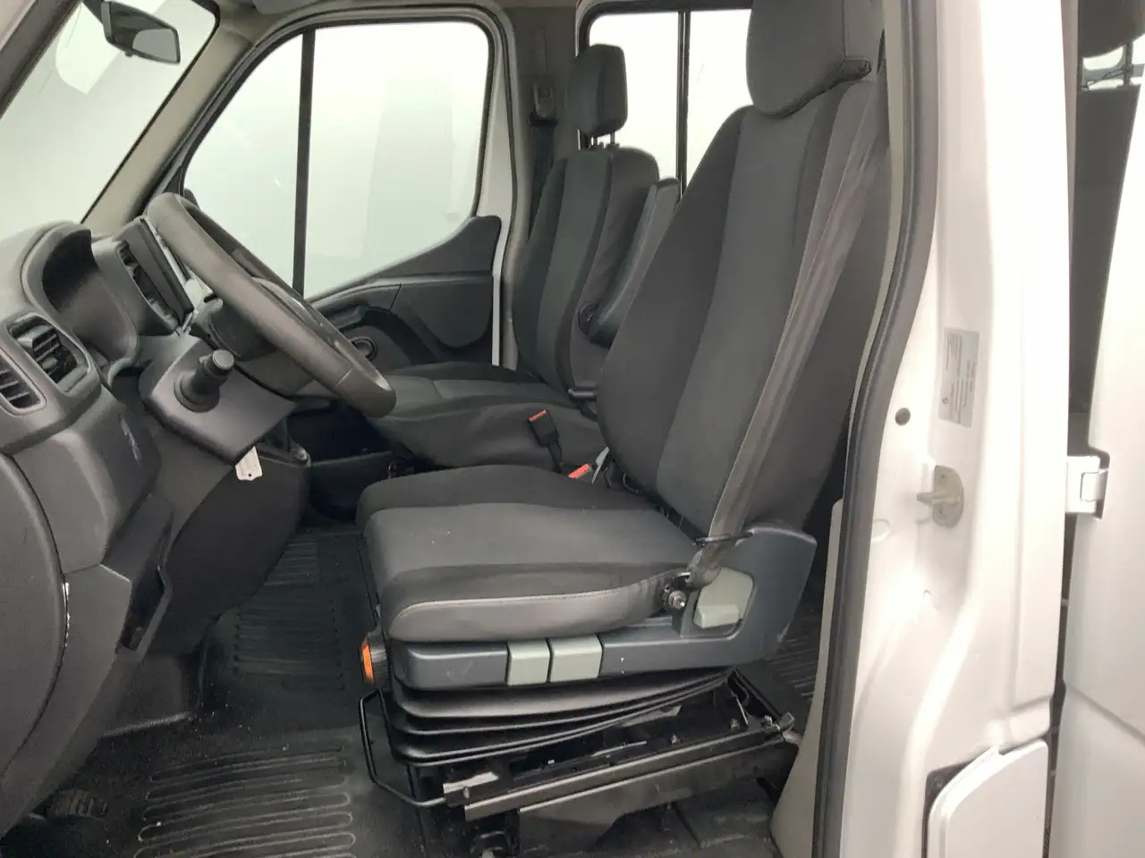 Renault Master T35 2.3 dCi 165 L4 Dub Cab PickUp Navi 6 Zits Trek - شاحنة مفتوحة: صورة 5 Renault Master T35 2.3 dCi 165 L4 Dub Cab PickUp Navi 6 Zits Trek - شاحنة مفتوحة: صورة 5