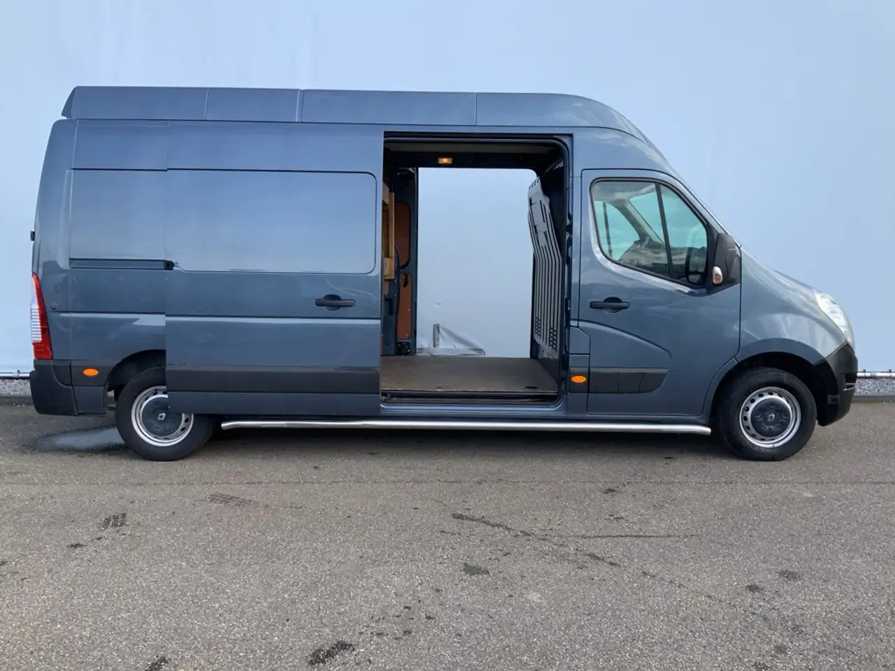 Renault Master T35 2.3 dCi L3H3 Maxi Airco Cruise Navi Side Bar E - فان: صورة 4 Renault Master T35 2.3 dCi L3H3 Maxi Airco Cruise Navi Side Bar E - فان: صورة 4